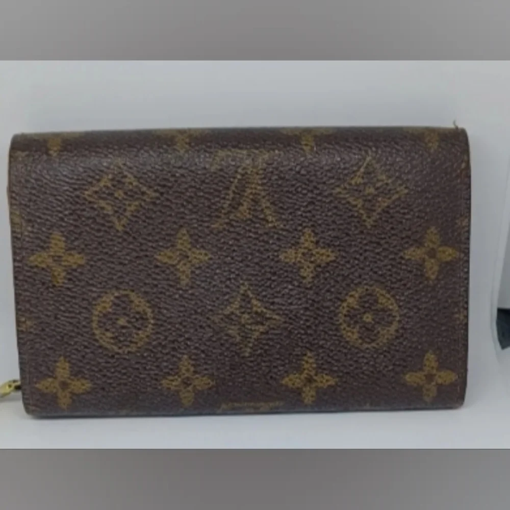 Louis Vuitton wallet - Picture 7 of 14